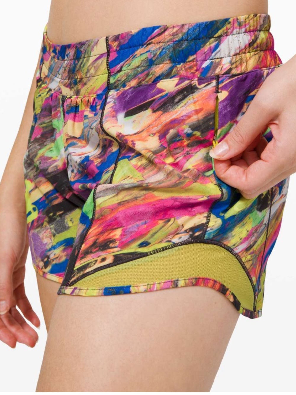 Lululemon Hotty Hot Short II *Long 4" Catalyst Multi